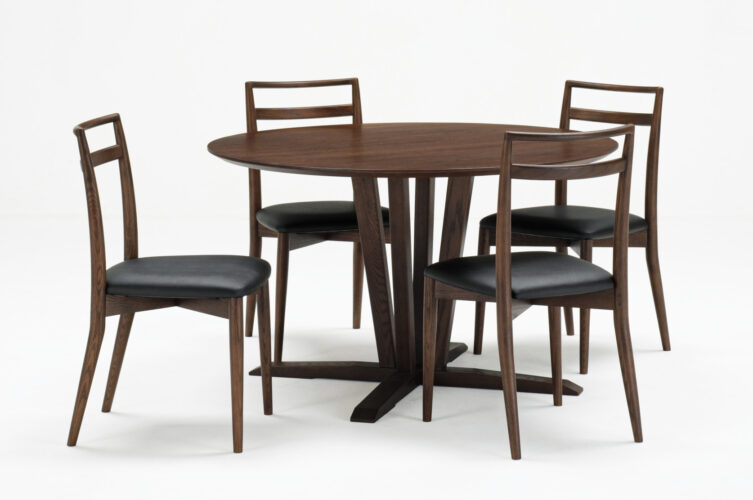 ELKA / Walnut