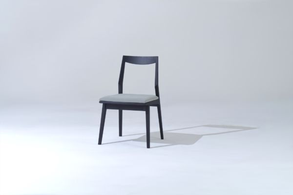 JONAS / Oak Black Front JONAS / Oak Black Front