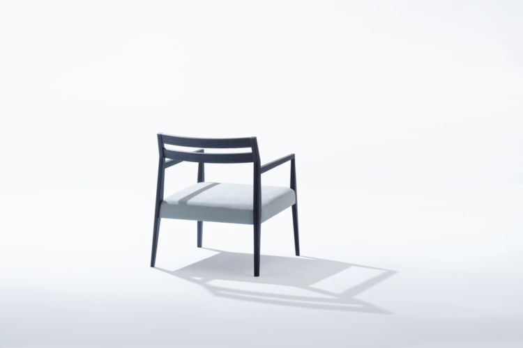 LOWEL LOUNGE / Oak Black Back LOWEL LOUNGE / Oak Black Back